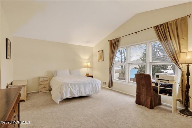 15 Prides Lane, Englishtown, NJ 07726