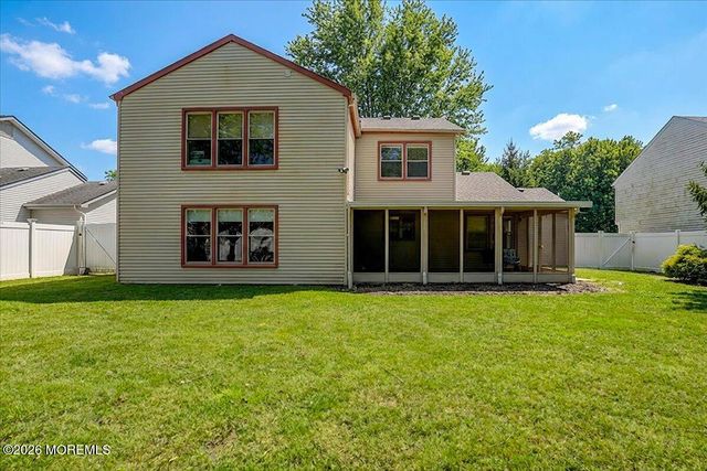 15 Prides Lane, Englishtown, NJ 07726