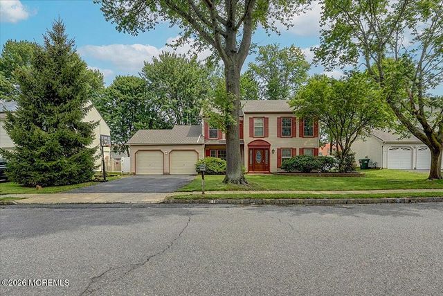 15 Prides Lane, Englishtown, NJ 07726