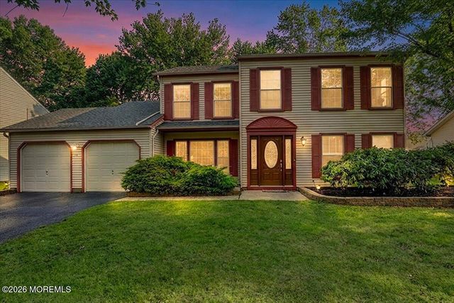 15 Prides Lane, Englishtown, NJ 07726