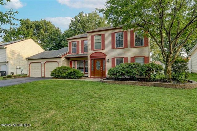 15 Prides Lane, Englishtown, NJ 07726