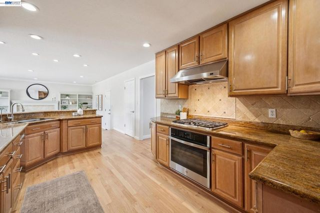 42642 Sully St, Fremont, CA 94539