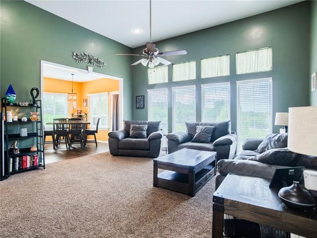 12216 Merion Drive, Kansas City, KS 66109