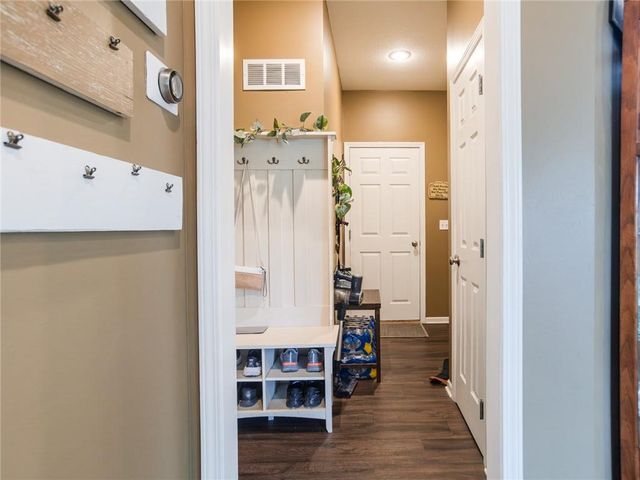 12216 Merion Drive, Kansas City, KS 66109