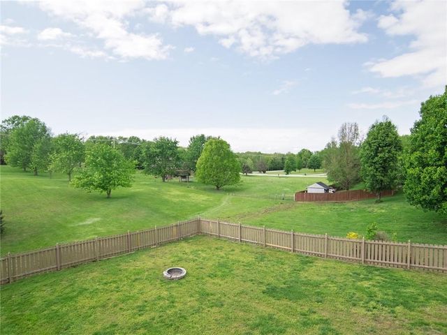 12216 Merion Drive, Kansas City, KS 66109
