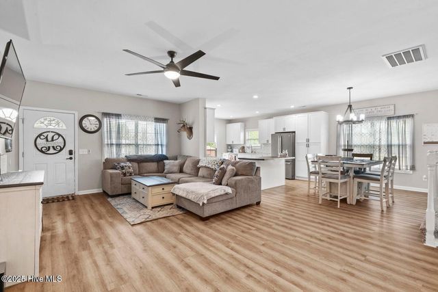 1441 Haw Branch Road, Beulaville, NC 28518