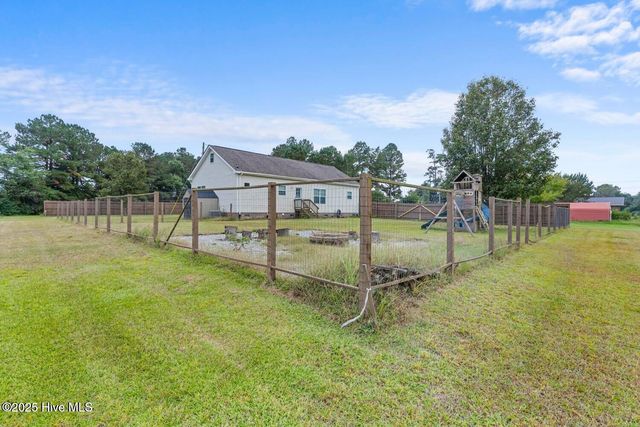 1441 Haw Branch Road, Beulaville, NC 28518