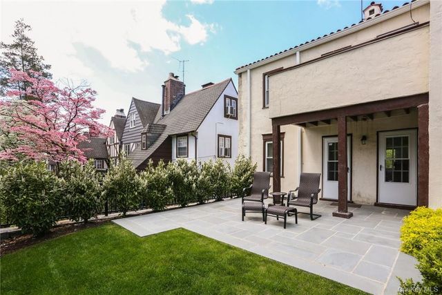 107 Kensington Road 2, Bronxville, NY 10708