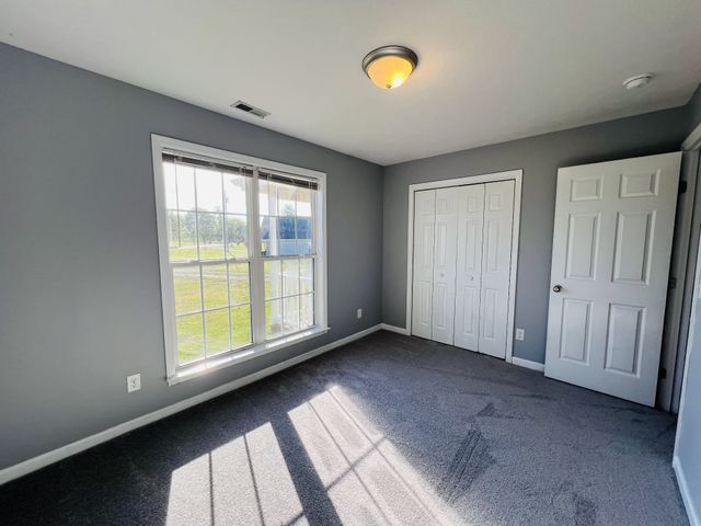 10 Boone Dr, Fayetteville, TN 37334