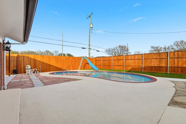 1917 Provincetown Lane, Richardson, TX 75080