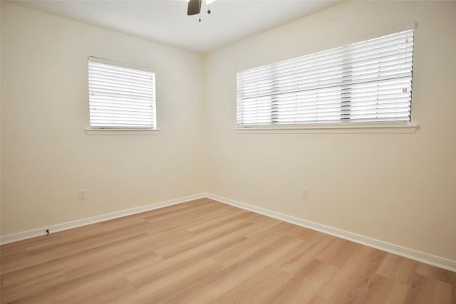 536 Castlelake Drive, Friendswood, TX 77546