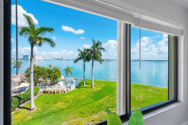 6372 PALMA DEL MAR BOULEVARD S 304, St Petersburg, FL 33715