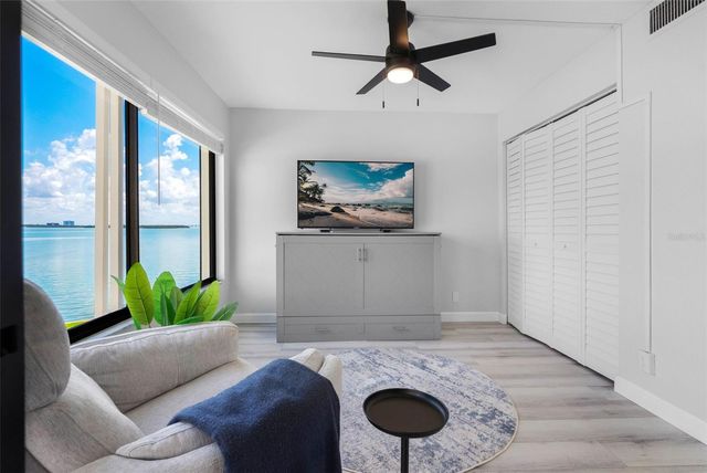 6372 PALMA DEL MAR BOULEVARD S 304, St Petersburg, FL 33715