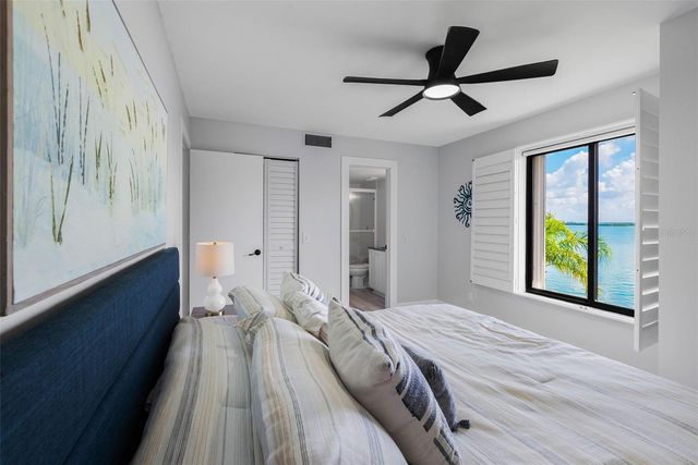 6372 PALMA DEL MAR BOULEVARD S 304, St Petersburg, FL 33715