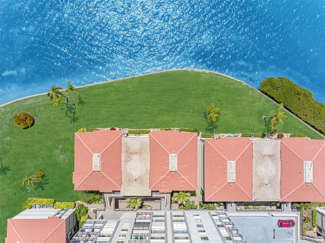 6372 PALMA DEL MAR BOULEVARD S 304, St Petersburg, FL 33715