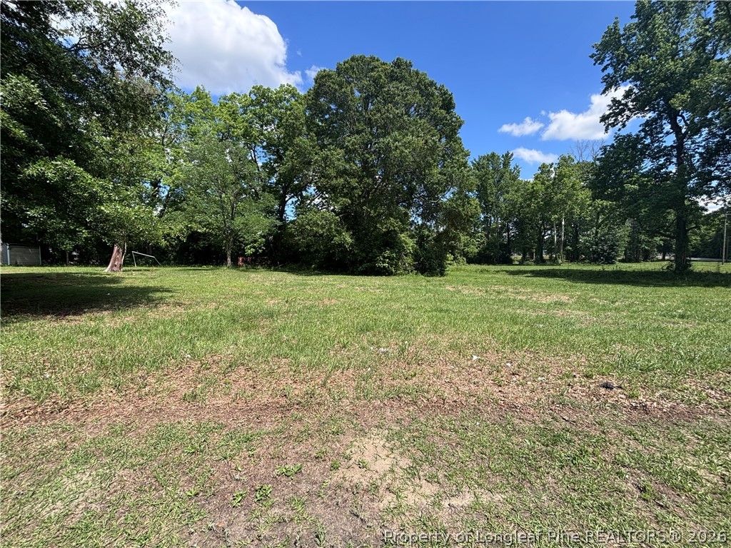 305 S Seneca Street, Lumberton, NC 28358 — exterior