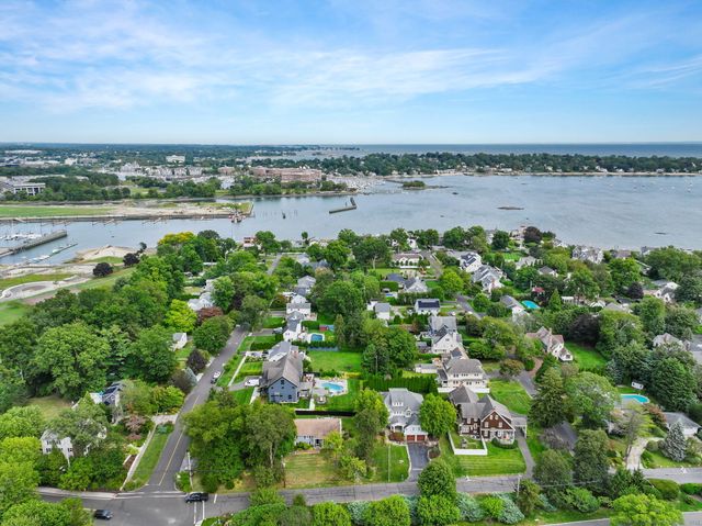 3 Davenport Drive, Stamford, CT 06902