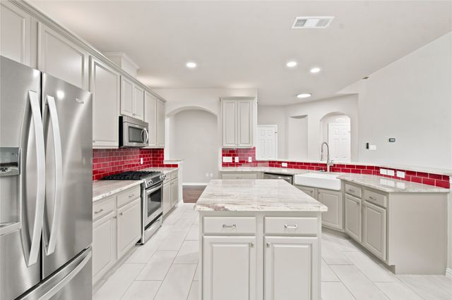 362 Spring Meadow Drive, Fairview, TX 75069