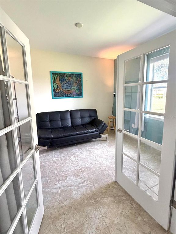 Image 8 of property listing at 29696 ONTARIO COURT, Englewood, FL 34223