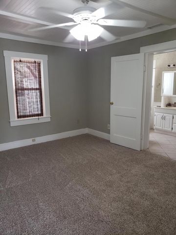 71 Pony Express Trail, Lubbock, TX 79404