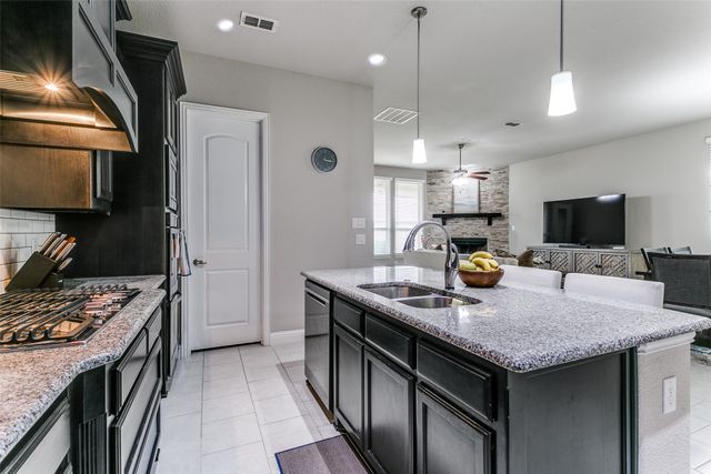 12925 Oakvale Trail, Fort Worth, TX 76244