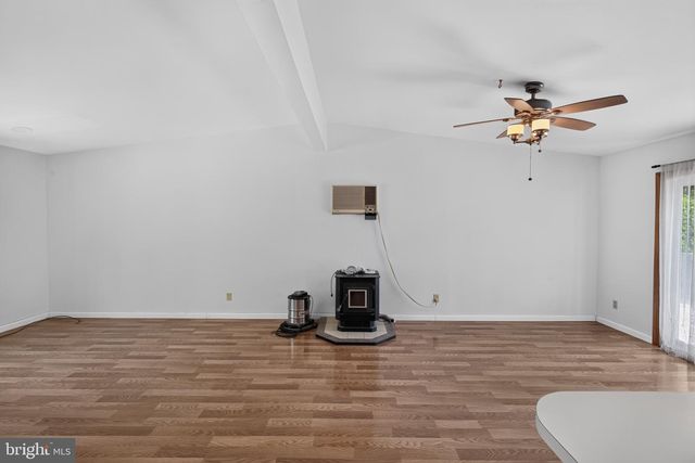 434 SCENIC DR, Albrightsville, PA 18210