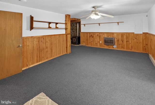434 SCENIC DR, Albrightsville, PA 18210