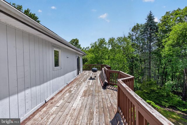 434 SCENIC DR, Albrightsville, PA 18210