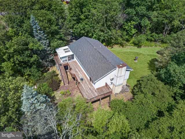 434 SCENIC DR, Albrightsville, PA 18210