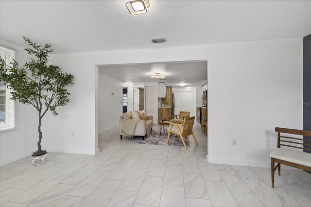 7806 E 114TH AVENUE, Tampa, FL 33617