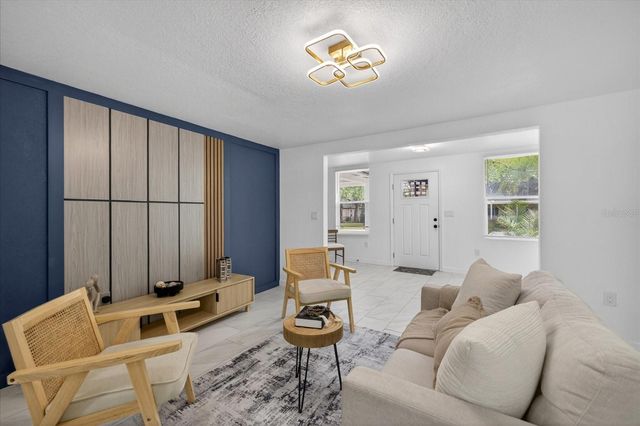 7806 E 114TH AVENUE, Tampa, FL 33617