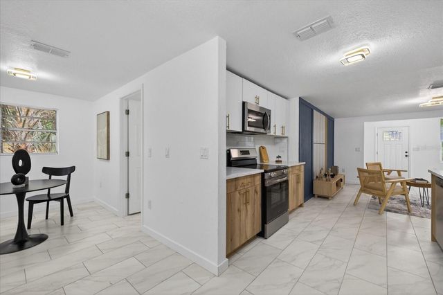 7806 E 114TH AVENUE, Tampa, FL 33617