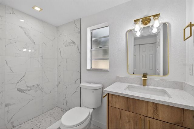 7806 E 114TH AVENUE, Tampa, FL 33617