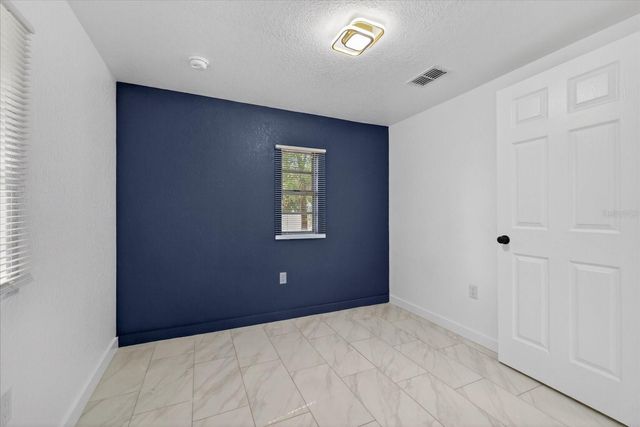 7806 E 114TH AVENUE, Tampa, FL 33617