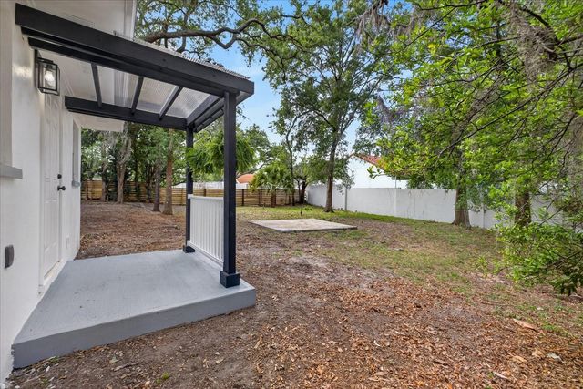 7806 E 114TH AVENUE, Tampa, FL 33617