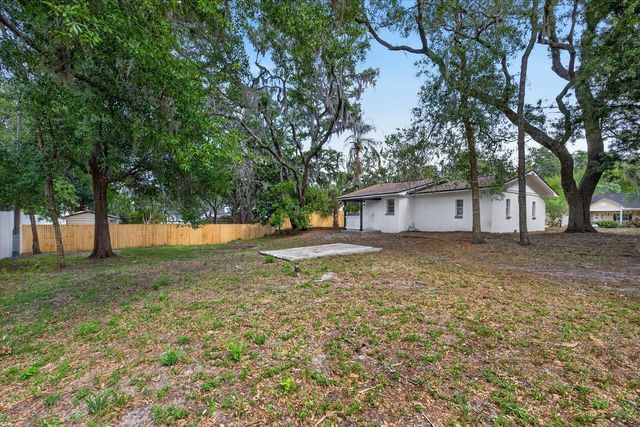 7806 E 114TH AVENUE, Tampa, FL 33617