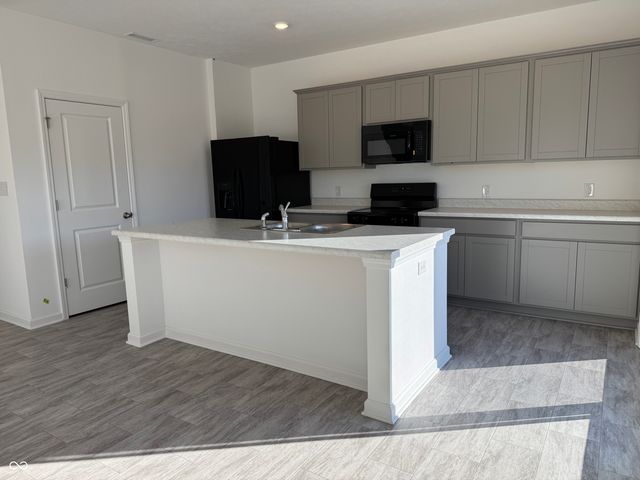 1743 Creek Bed Lane, Pendleton, IN 46064