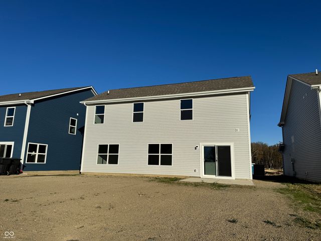 1743 Creek Bed Lane, Pendleton, IN 46064