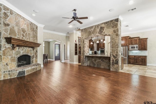 1596 Cooks Crossing, Tyler, TX 75703