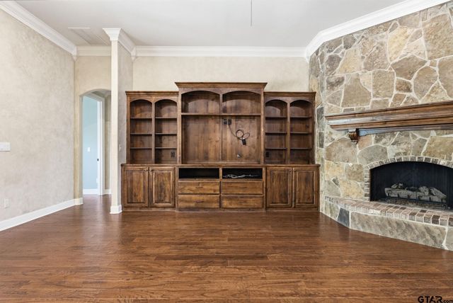 1596 Cooks Crossing, Tyler, TX 75703