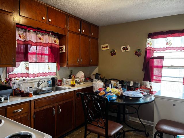 9240 BROOKHURST DRIVE, Birmingham, AL 35235