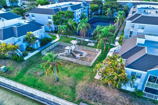 8650 SW 212th St 303, Cutler Bay, FL 33189