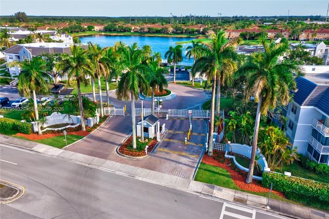 8650 SW 212th St 303, Cutler Bay, FL 33189