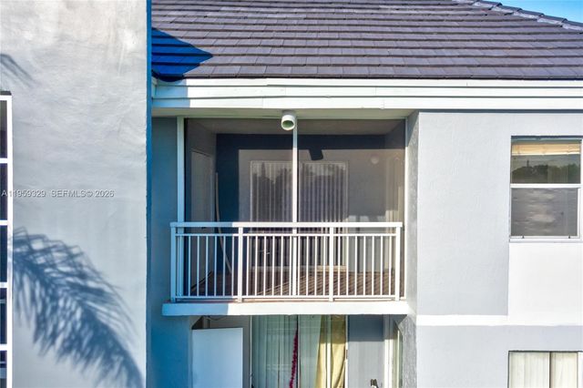 8650 SW 212th St 303, Cutler Bay, FL 33189