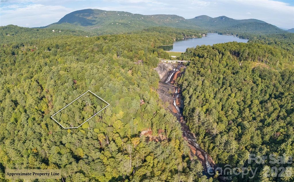 Lot 16 Toxaway Falls Drive, Lake Toxaway, NC 28747