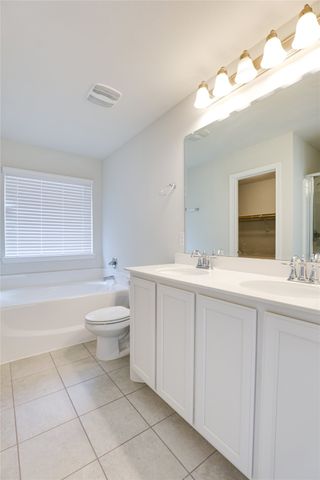 10813 Valor Trail, Fort Worth, TX 76108