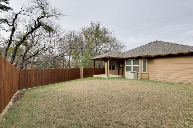 10813 Valor Trail, Fort Worth, TX 76108