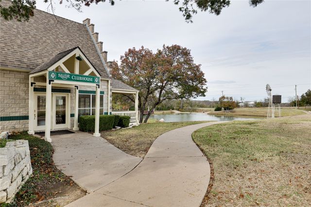 10813 Valor Trail, Fort Worth, TX 76108