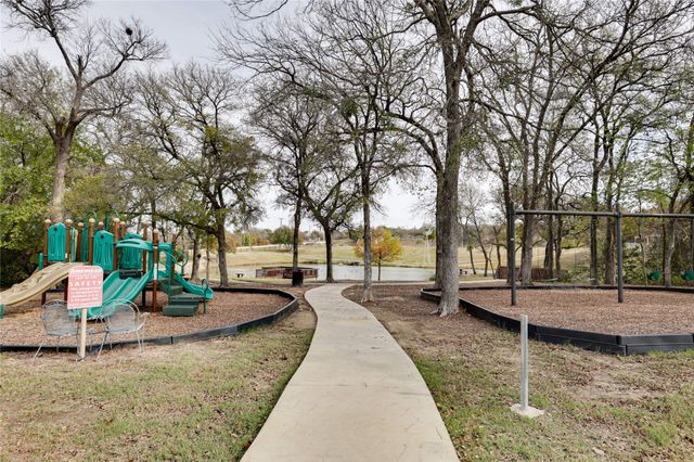 10813 Valor Trail, Fort Worth, TX 76108