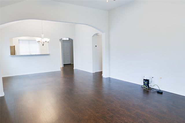 10813 Valor Trail, Fort Worth, TX 76108